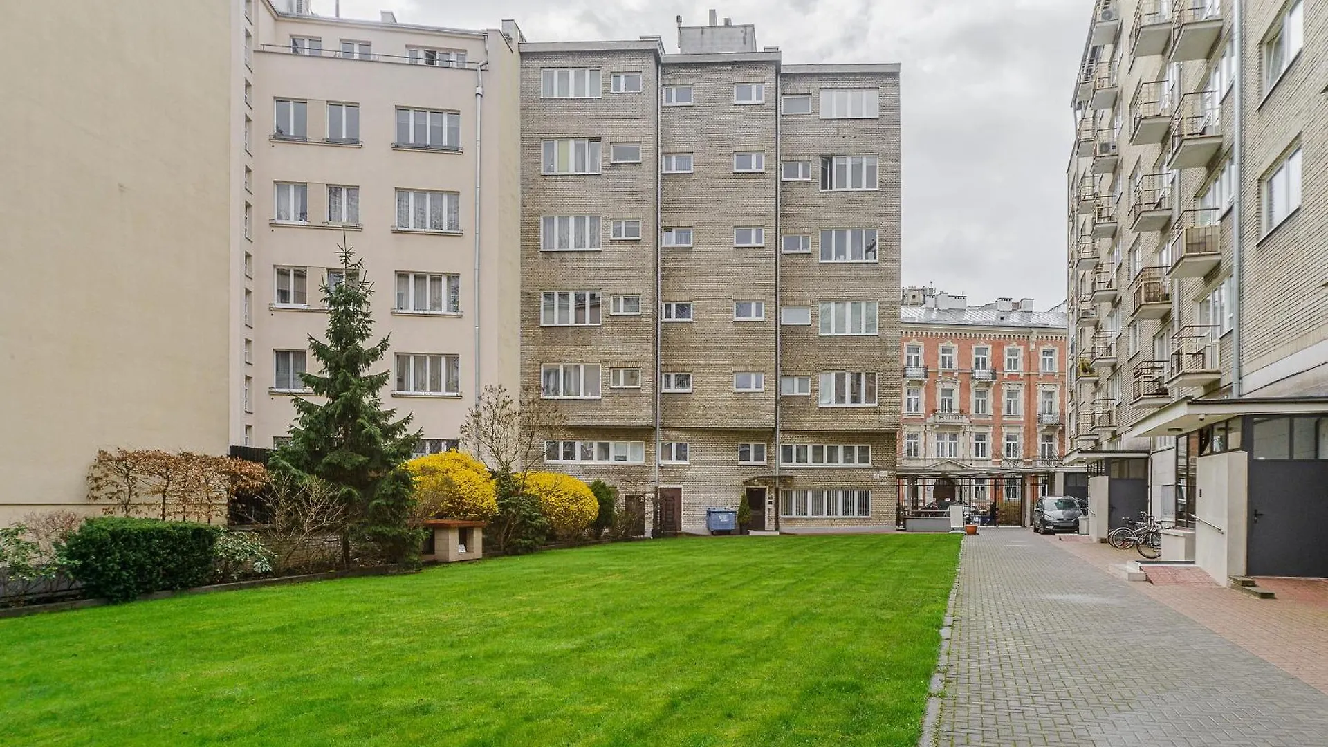 P&O Apartments Wiejska II Warschau